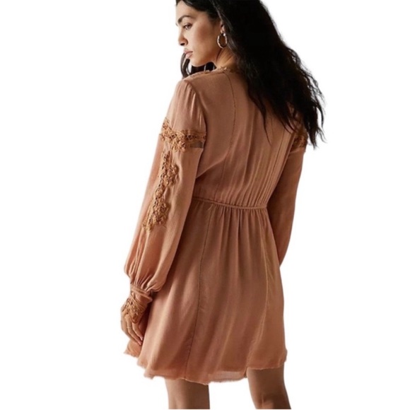 NEW Free People FP One Paige raw frayed hem mini dress Sable Sand Peach lace S - Picture 3 of 16
